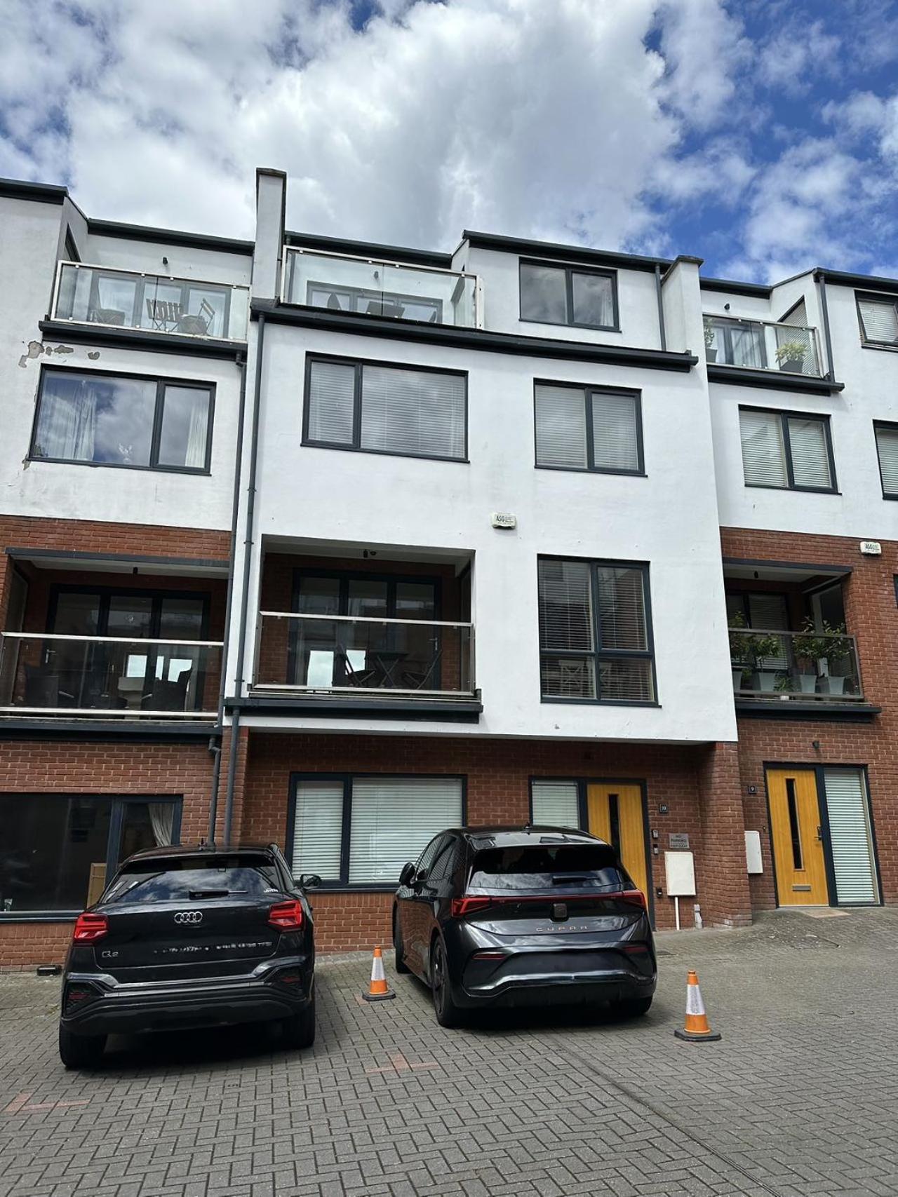 Spacious 4Br 4Ba Gated Townhouse With Balconies, Central Jq Μπέρμιγχαμ Εξωτερικό φωτογραφία