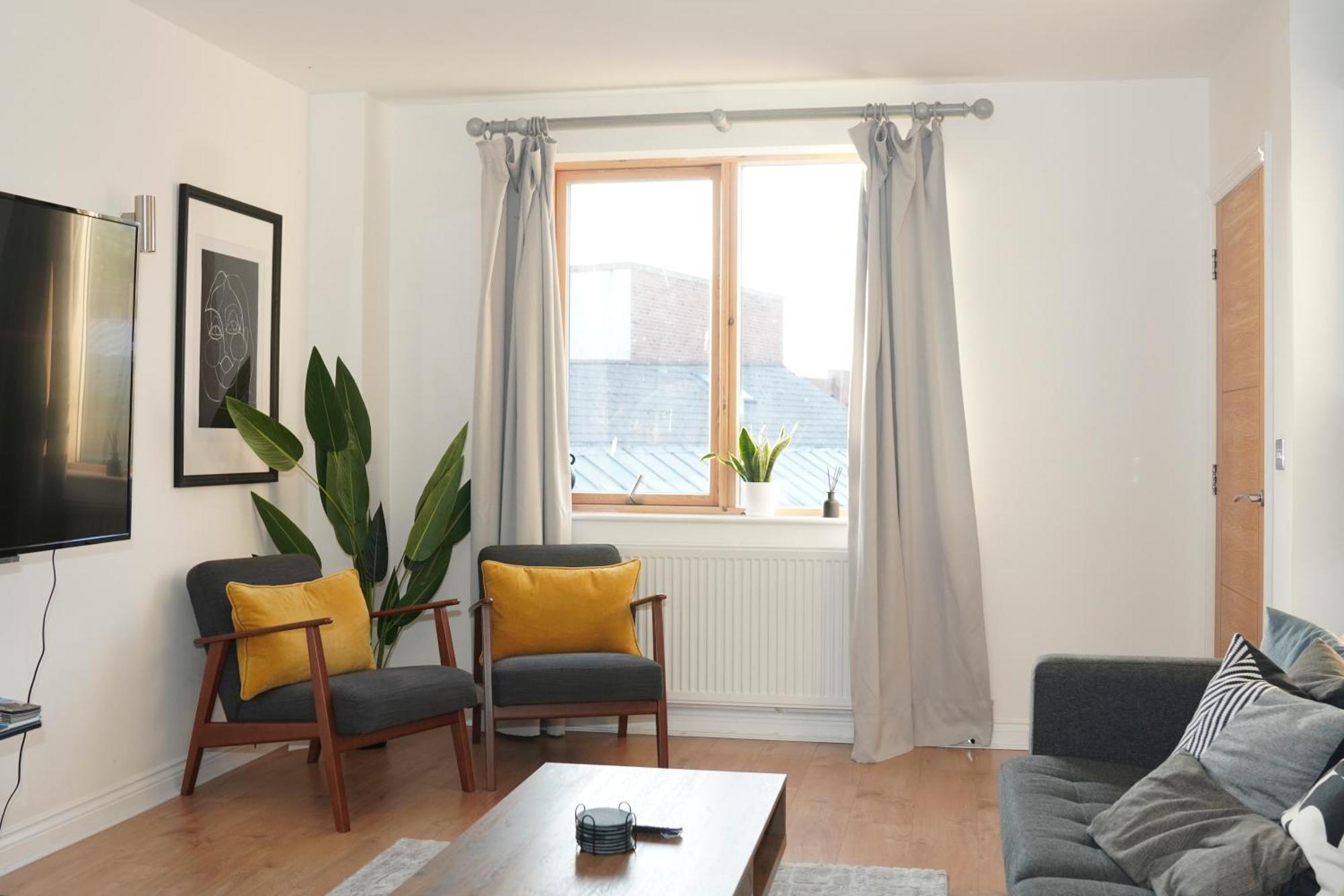 Spacious 4Br 4Ba Gated Townhouse With Balconies, Central Jq Μπέρμιγχαμ Εξωτερικό φωτογραφία