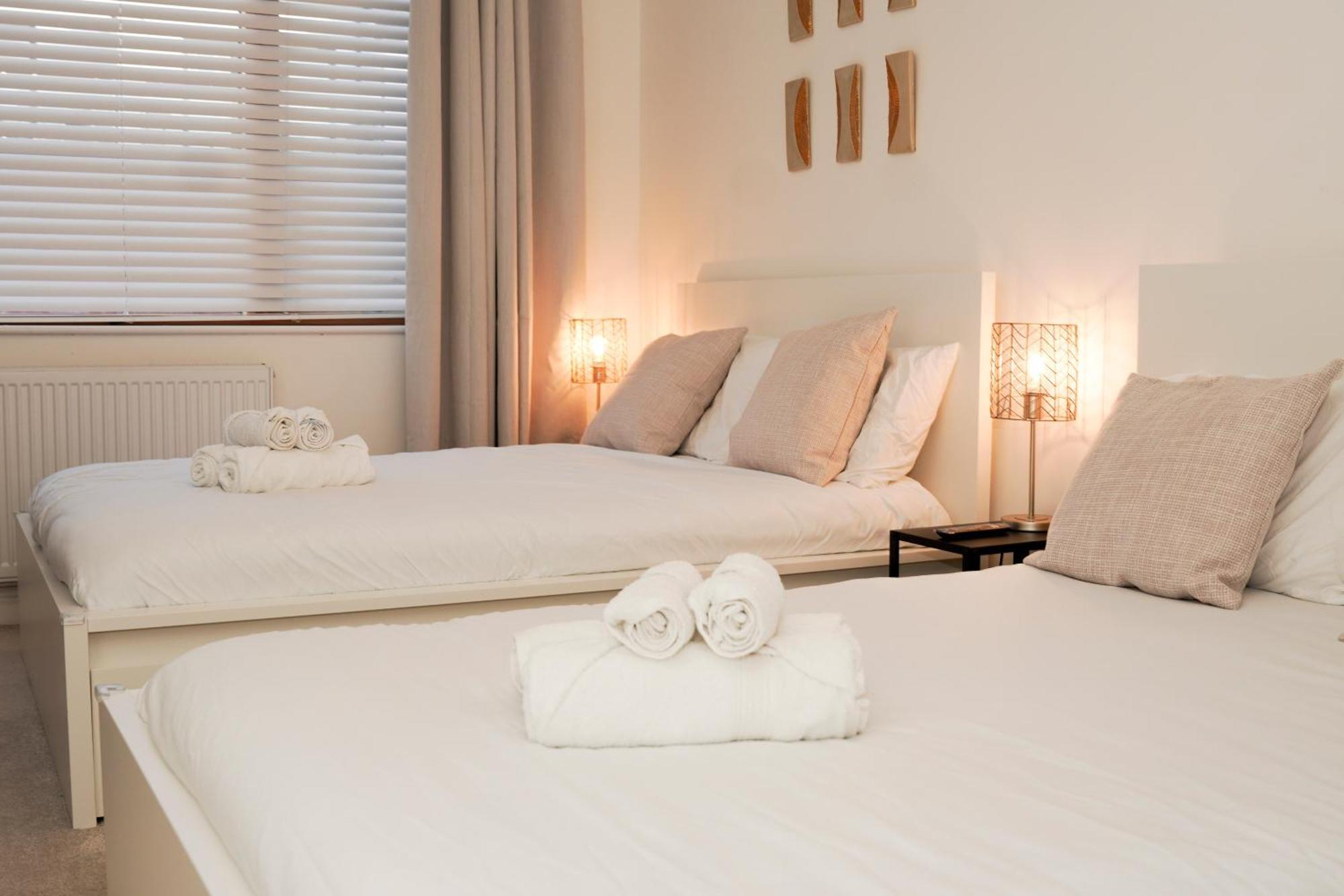 Spacious 4Br 4Ba Gated Townhouse With Balconies, Central Jq Μπέρμιγχαμ Εξωτερικό φωτογραφία