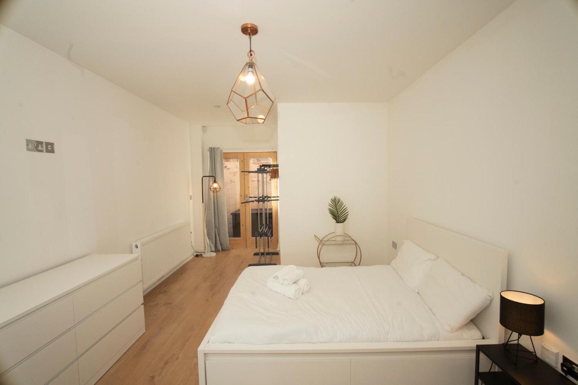 Spacious 4Br 4Ba Gated Townhouse With Balconies, Central Jq Μπέρμιγχαμ Εξωτερικό φωτογραφία